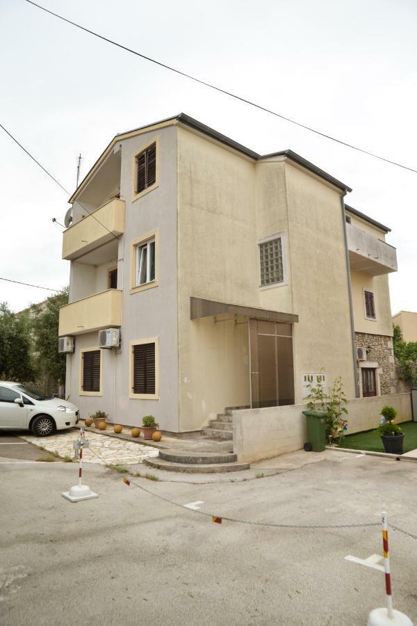 Latmo Apartment ซาดาร์ ภายนอก รูปภาพ