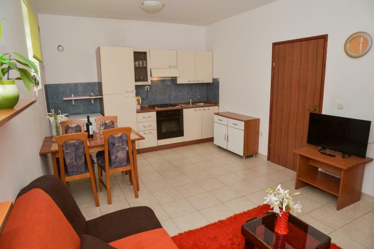 Latmo Apartment ซาดาร์ ภายนอก รูปภาพ