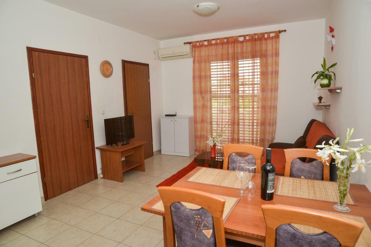 Latmo Apartment ซาดาร์ ภายนอก รูปภาพ